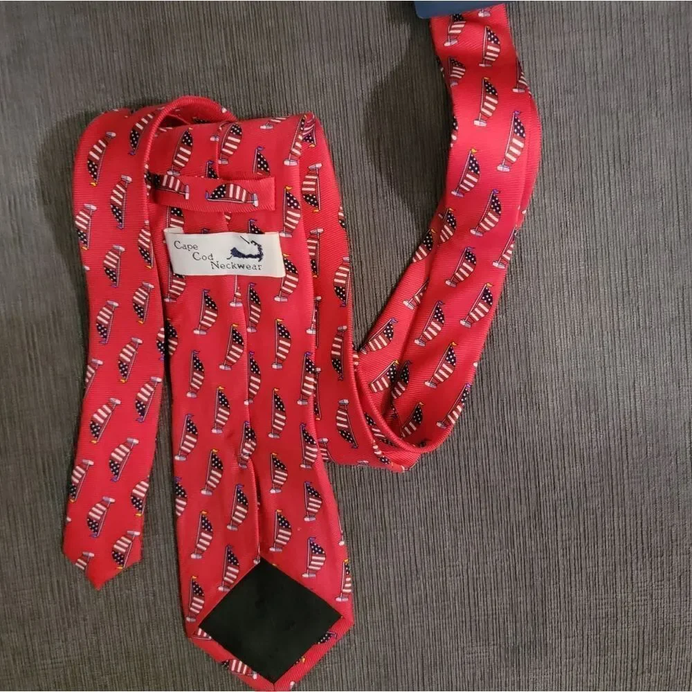 CAPE COD Neckwear Men's Red Tie with American Flag Pattern